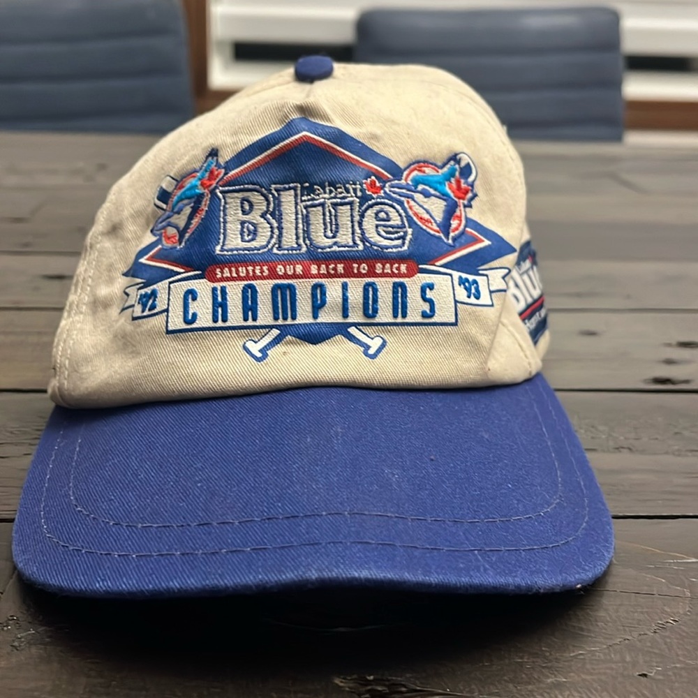 Vintage Toronto Maple Leafs, 1992, 1993 champions pretty good quality for it age